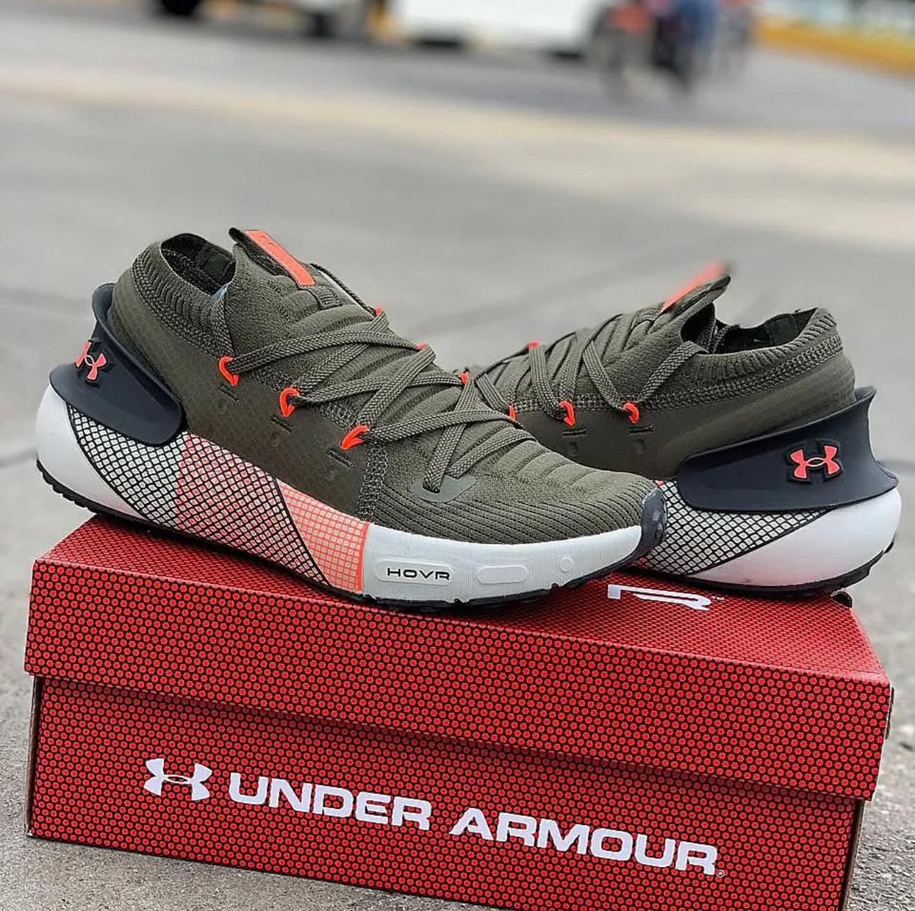 Under-Armour-Phantom-Dark-Green-Running-Shoes-3.jpeg